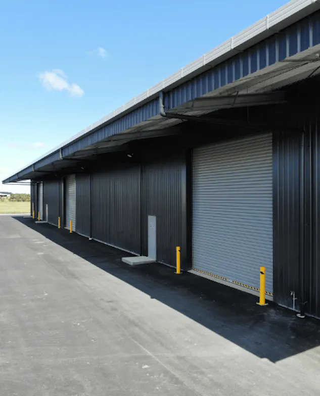 Steel warehouse with canopy - Wide Span Sheds