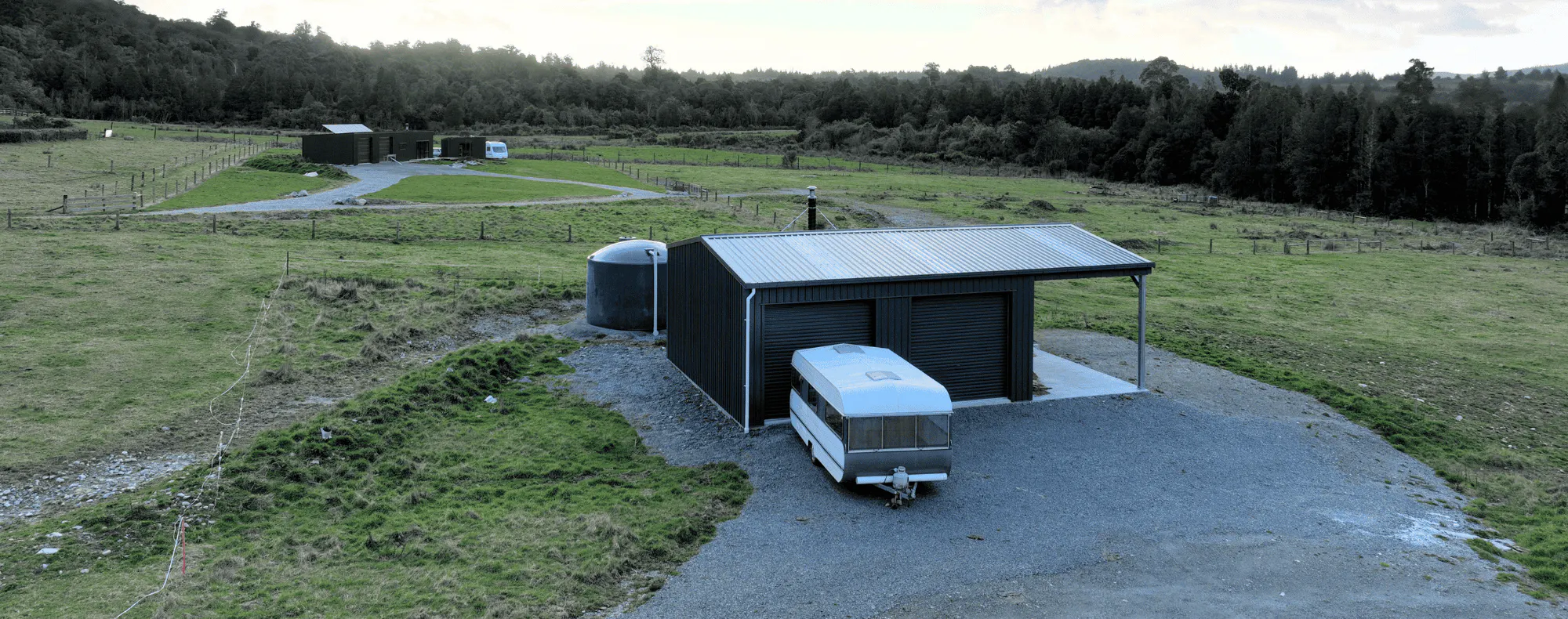 1.-NZ-Imagery Inspo-Gallery Classic-Kiwi-Shed-WC classic-kiwi-shed-wc-7