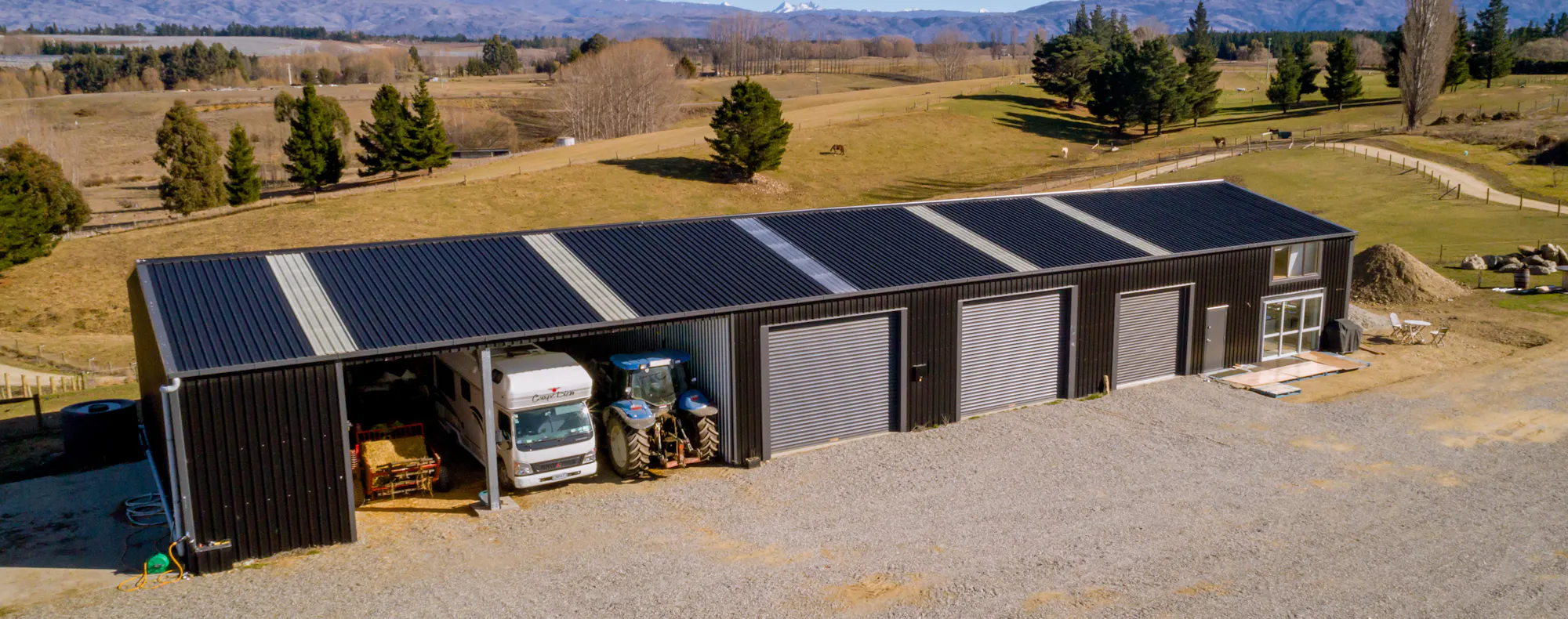 1.-NZ-Imagery Inspo-Gallery The-Shed-That-Ticks-Every-Box--Central-Otago 7-Bay-Shed-Central-Otago-Hero