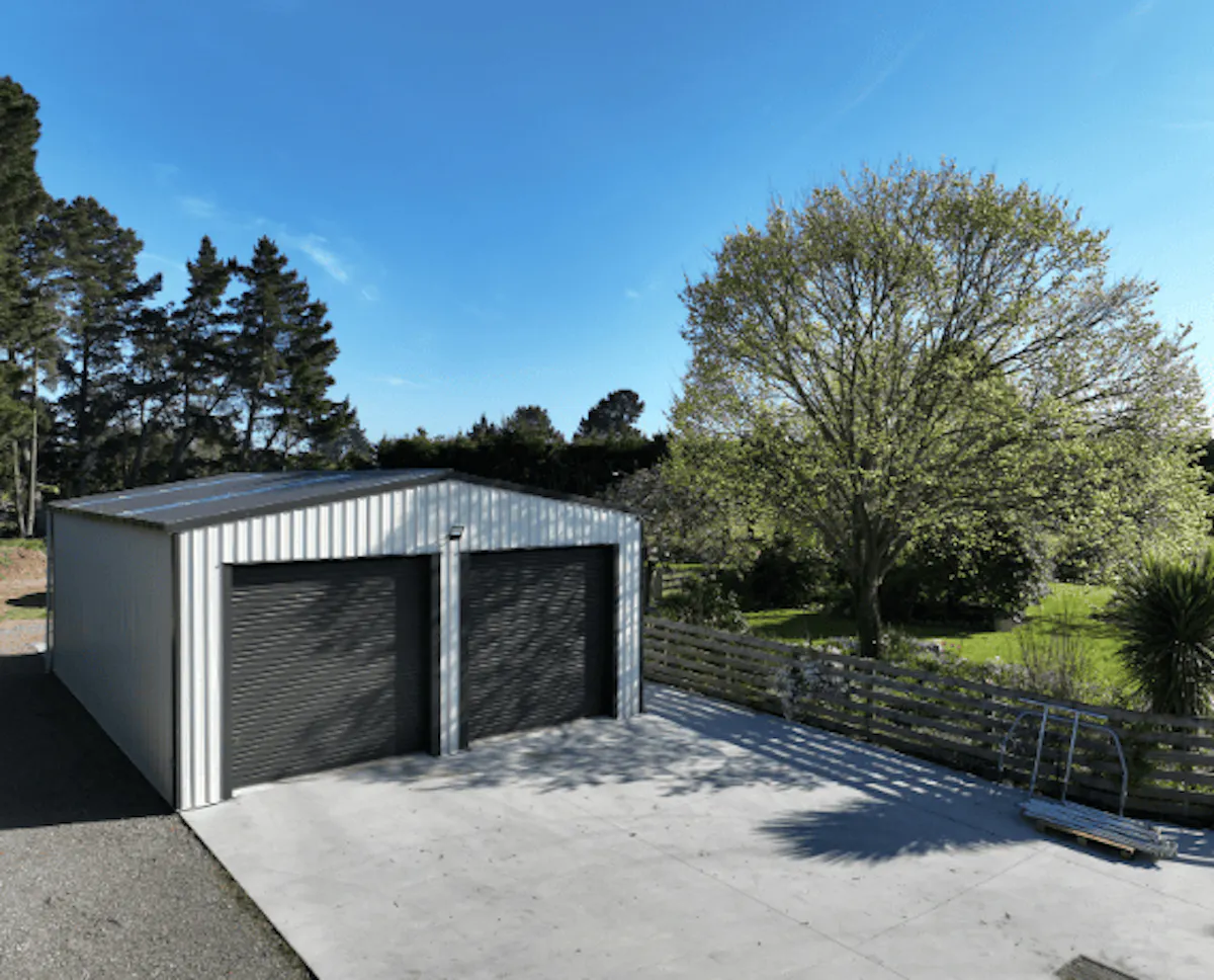 A simple she shed