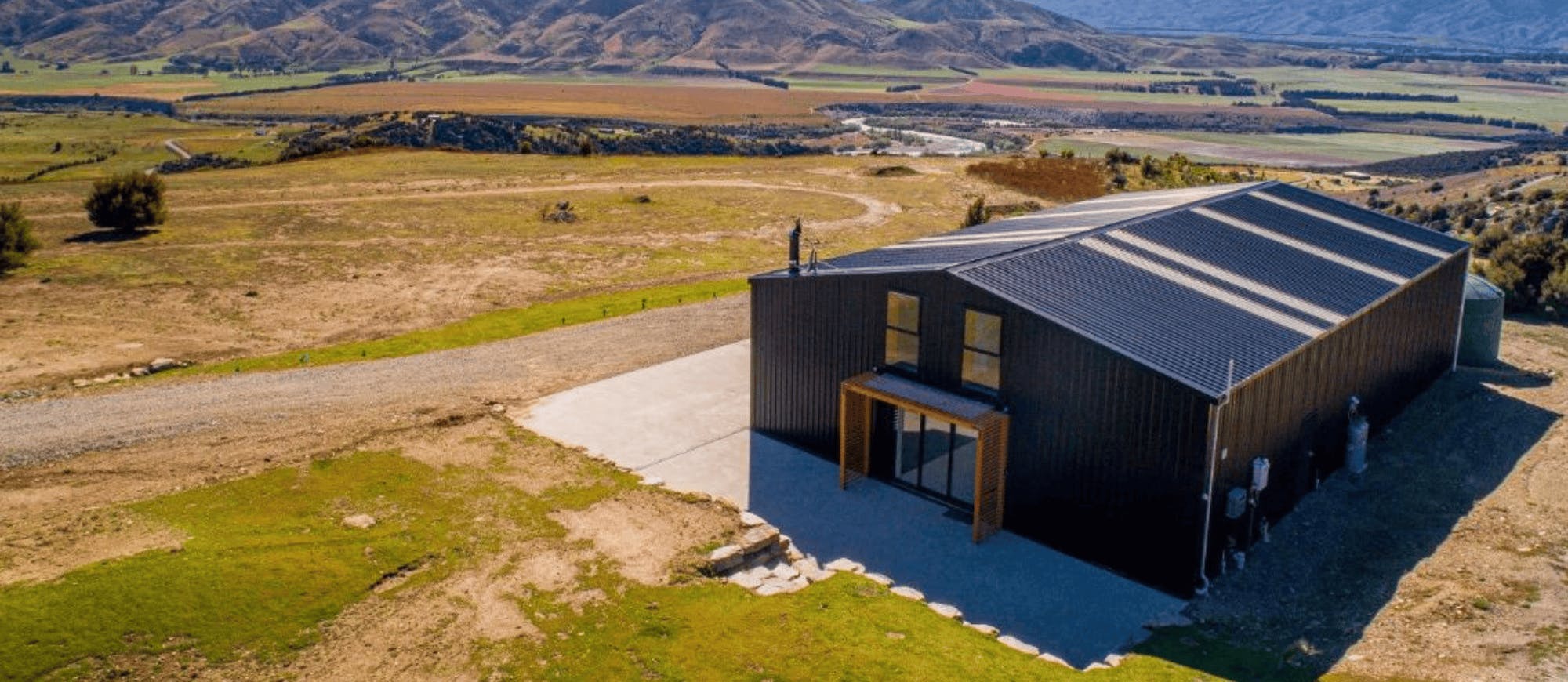 Central Otago shed home - Wide Span Sheds