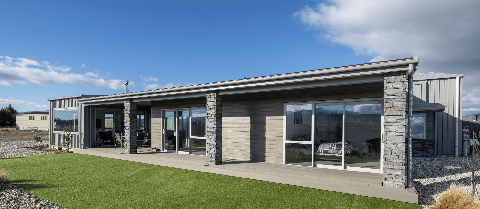 Hangar home - Wide Span Sheds